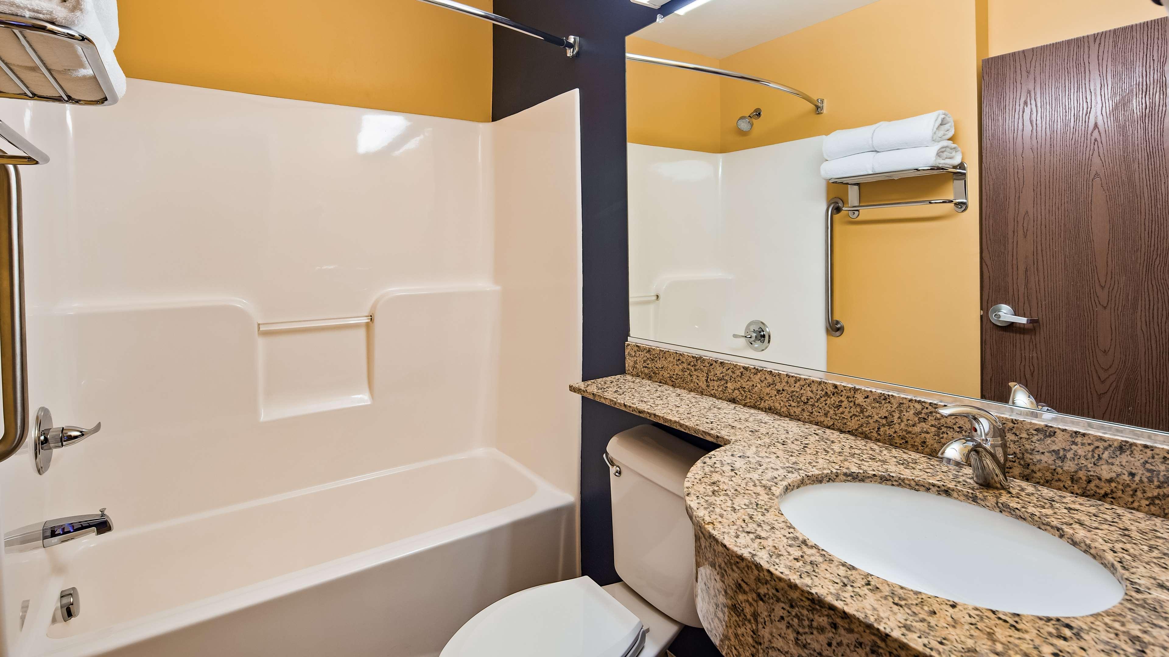Surestay Plus Hotel By Best Western Keyser מראה חיצוני תמונה