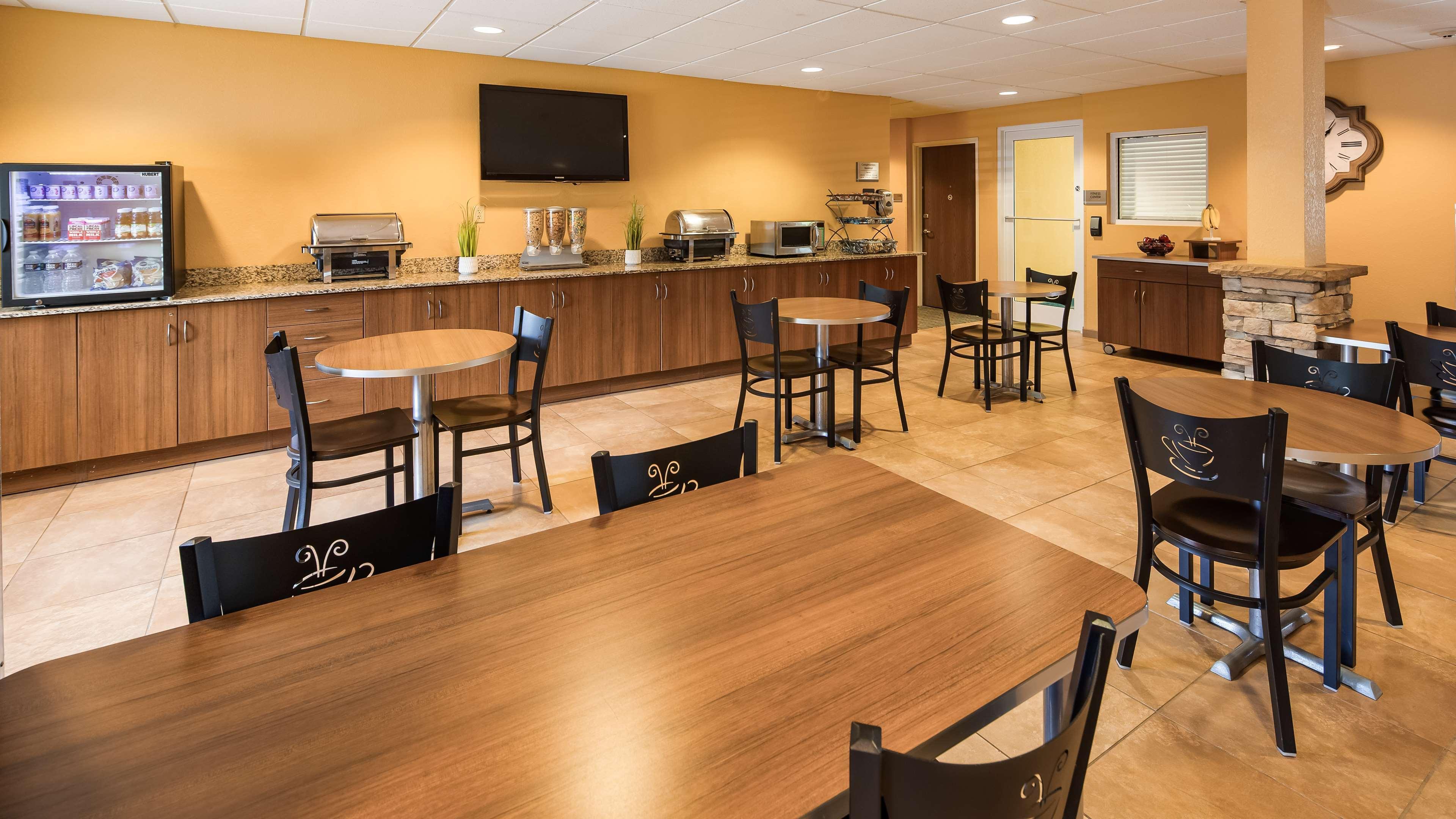 Surestay Plus Hotel By Best Western Keyser מראה חיצוני תמונה