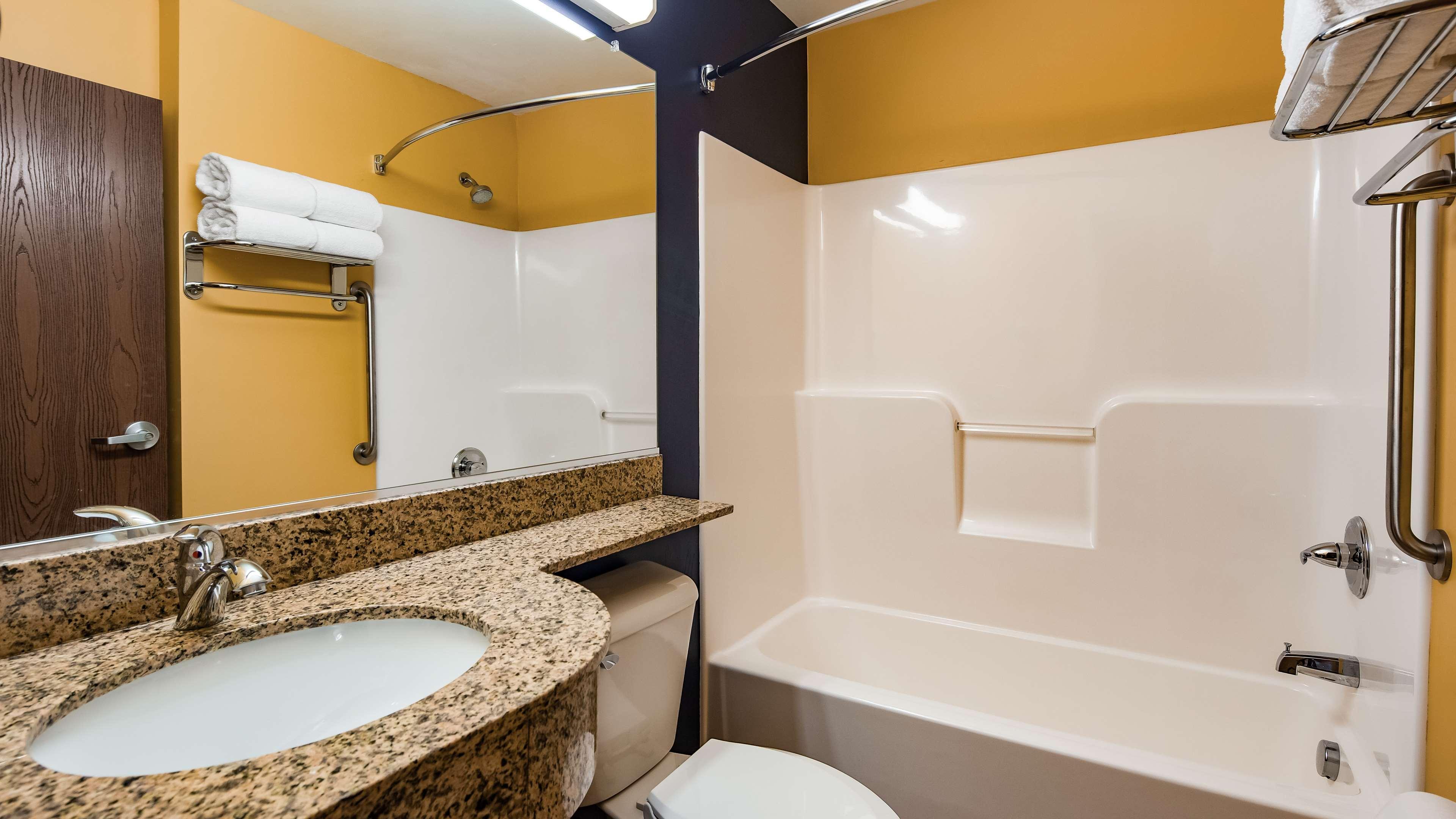 Surestay Plus Hotel By Best Western Keyser מראה חיצוני תמונה
