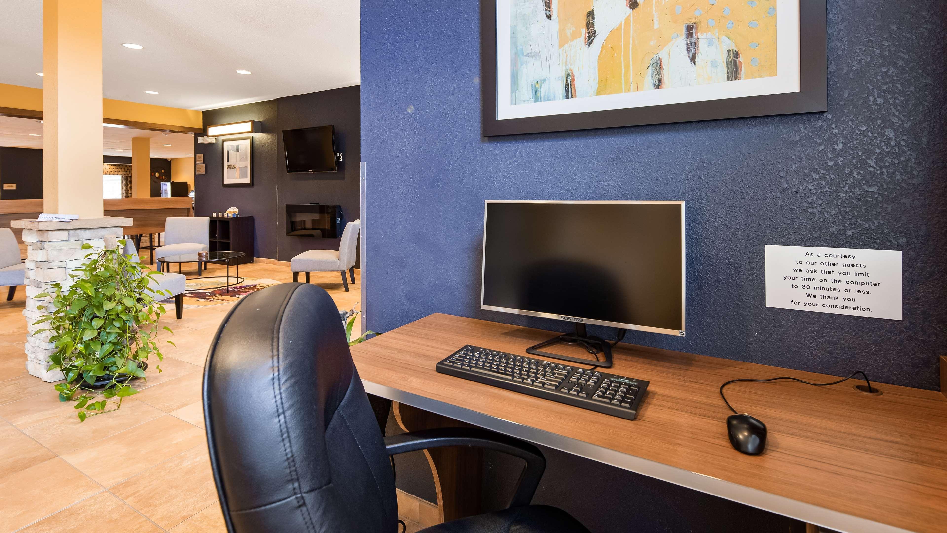 Surestay Plus Hotel By Best Western Keyser מראה חיצוני תמונה