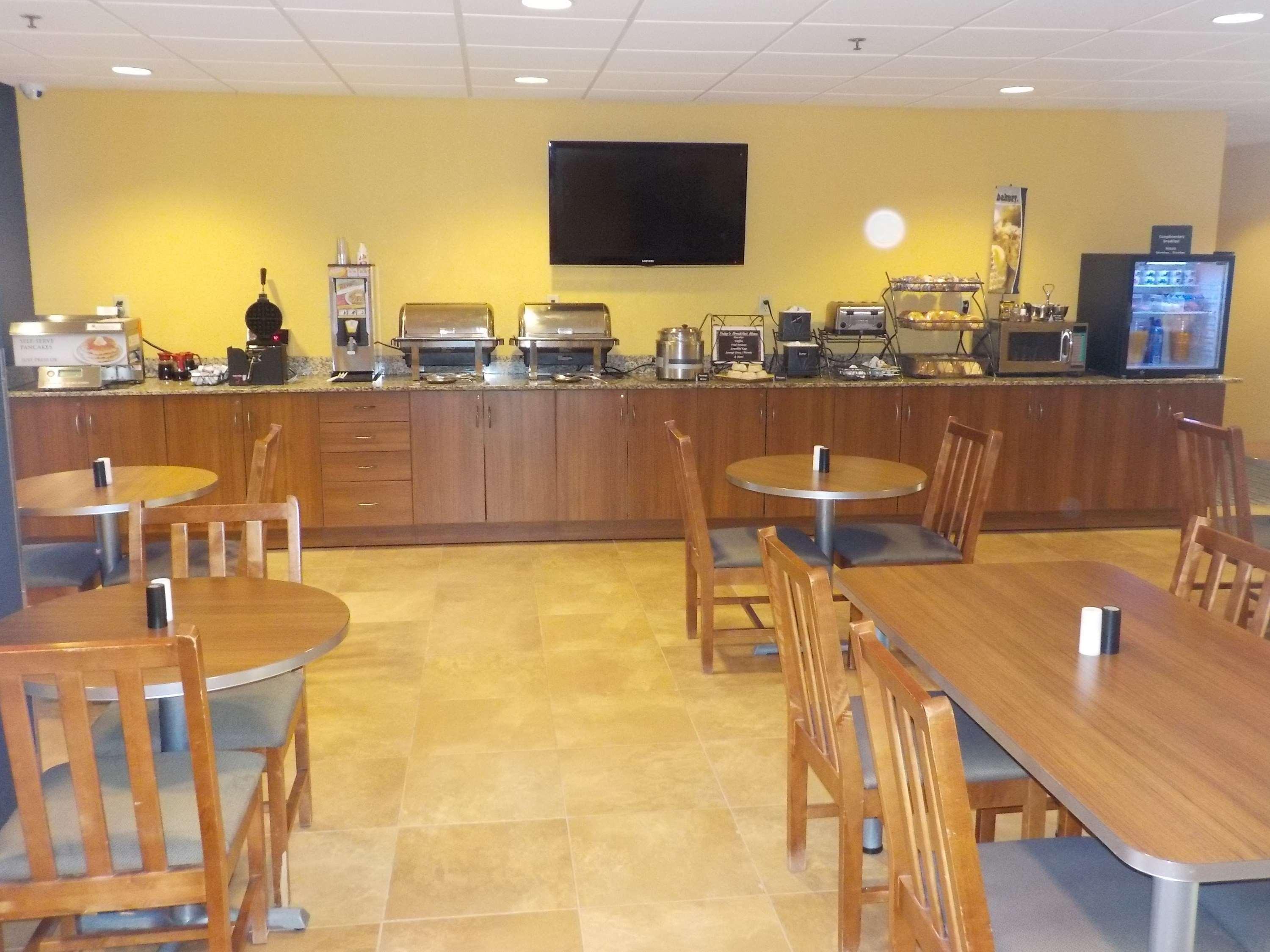 Surestay Plus Hotel By Best Western Keyser מראה חיצוני תמונה